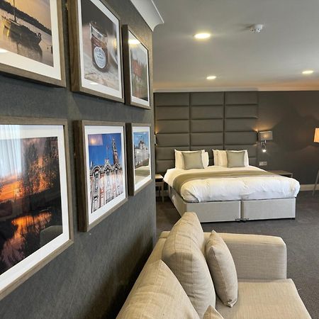 The Essex Golf & Country Club Hotel コッゲスホール エクステリア 写真