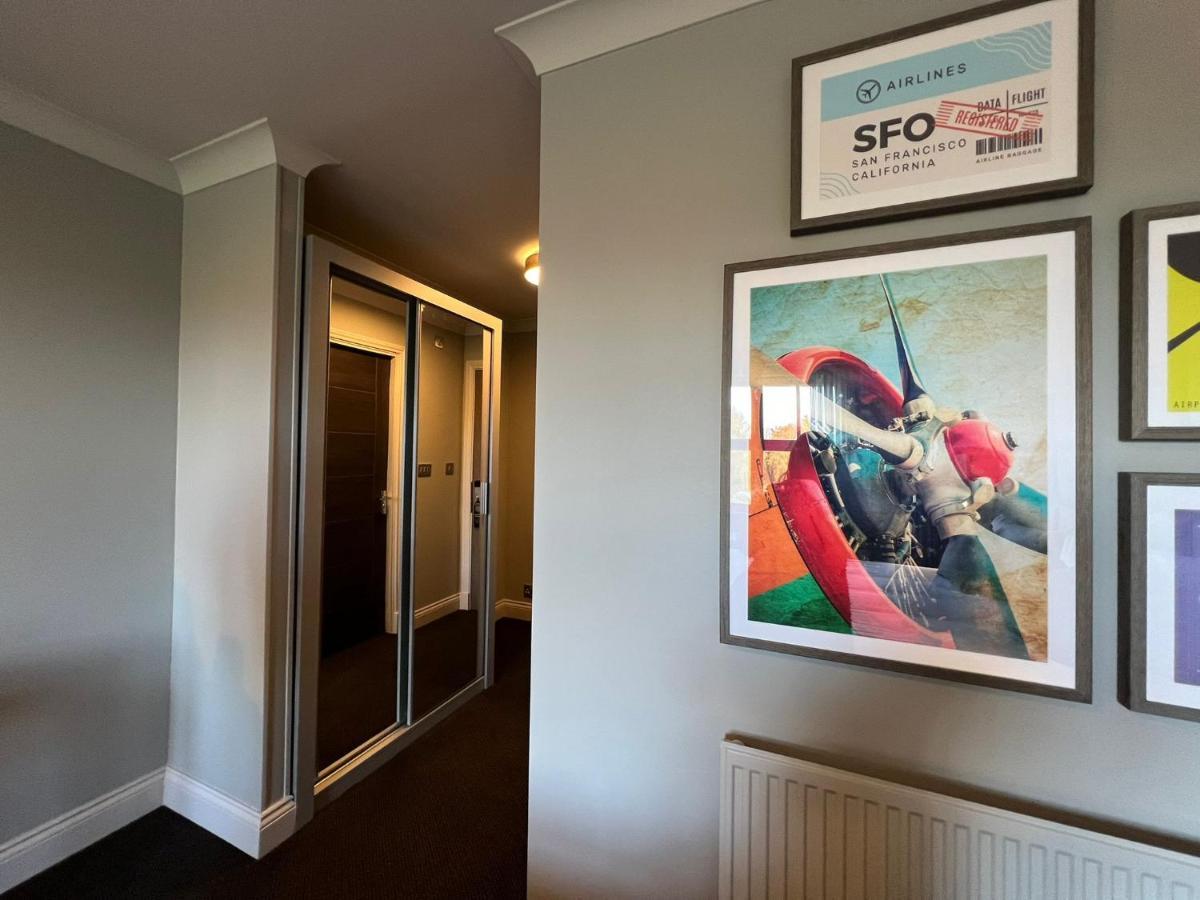 The Essex Golf & Country Club Hotel コッゲスホール エクステリア 写真