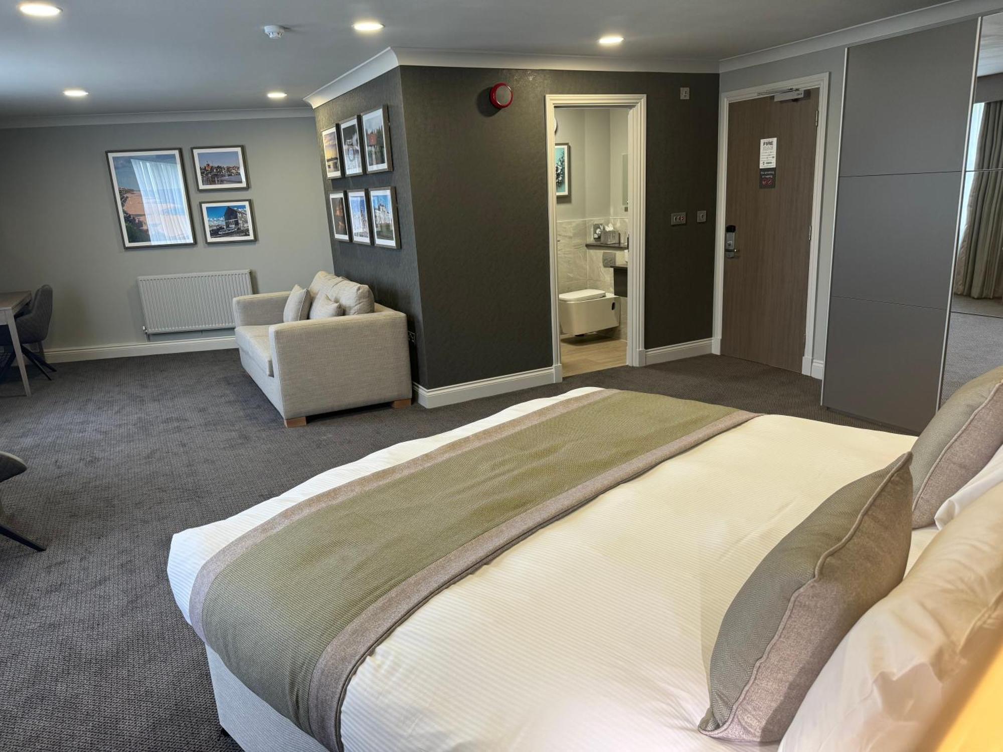 The Essex Golf & Country Club Hotel コッゲスホール エクステリア 写真