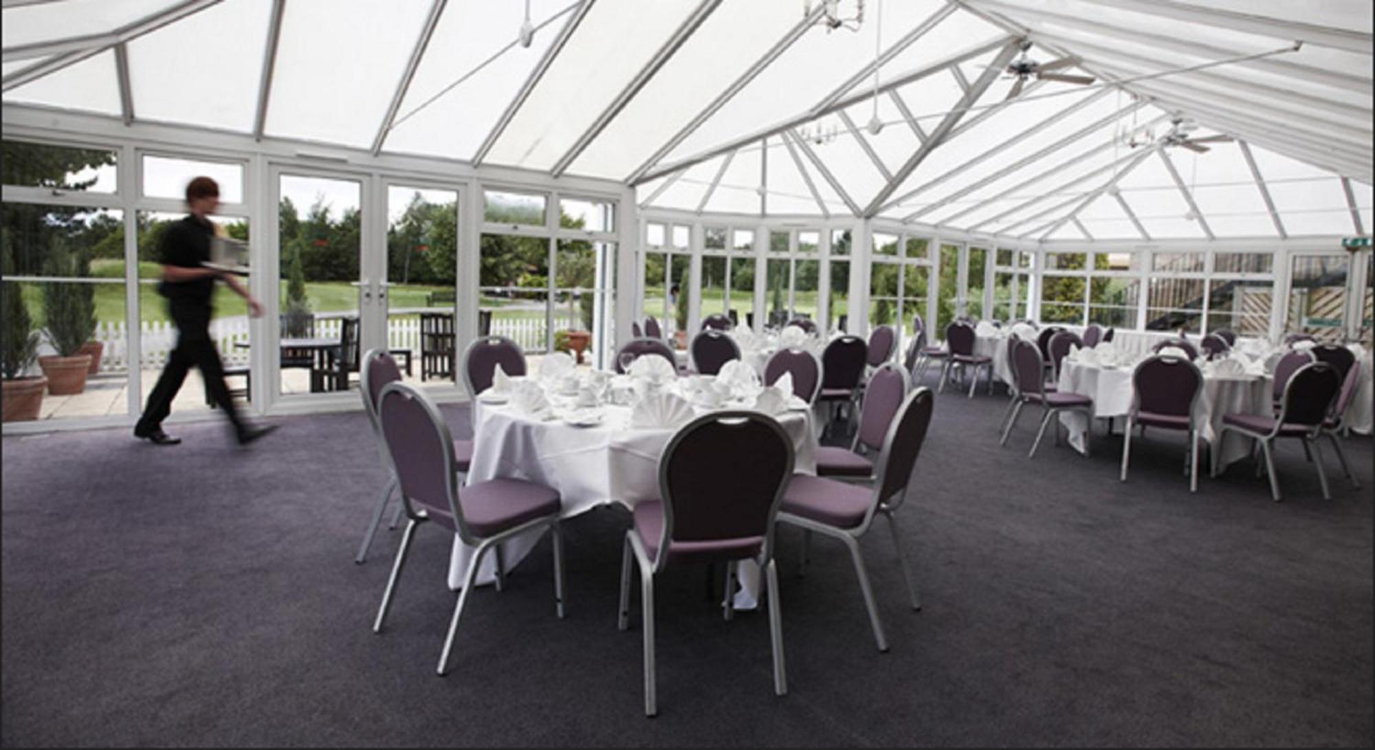 The Essex Golf & Country Club Hotel コッゲスホール エクステリア 写真