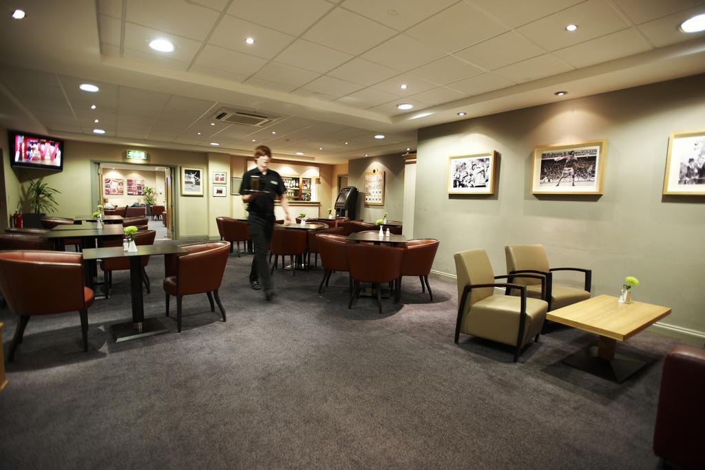 The Essex Golf & Country Club Hotel コッゲスホール エクステリア 写真